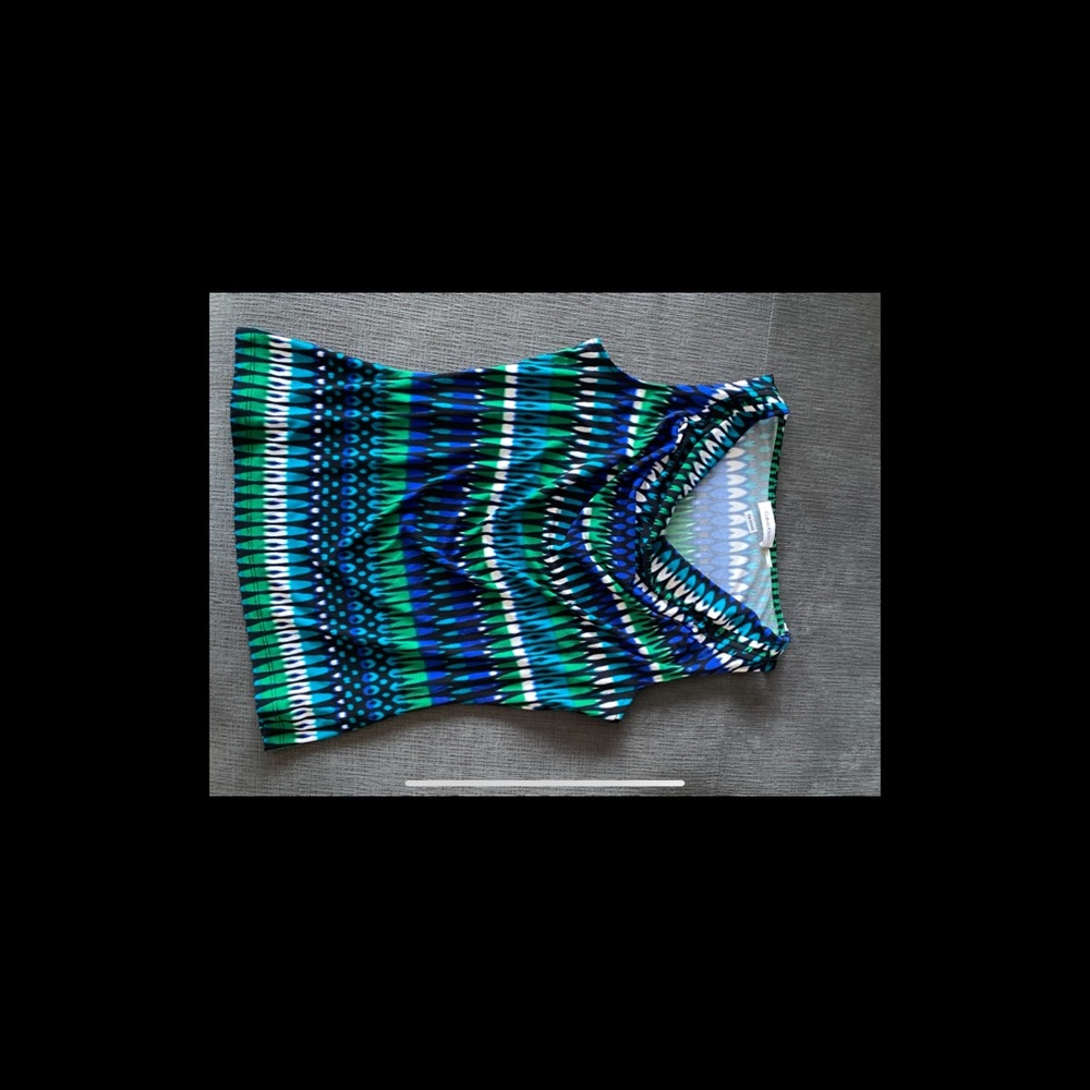 Calvin Klein, size small - Picture 4 of 4